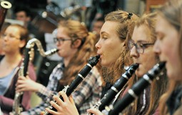 Clarinetists in an orchestra
